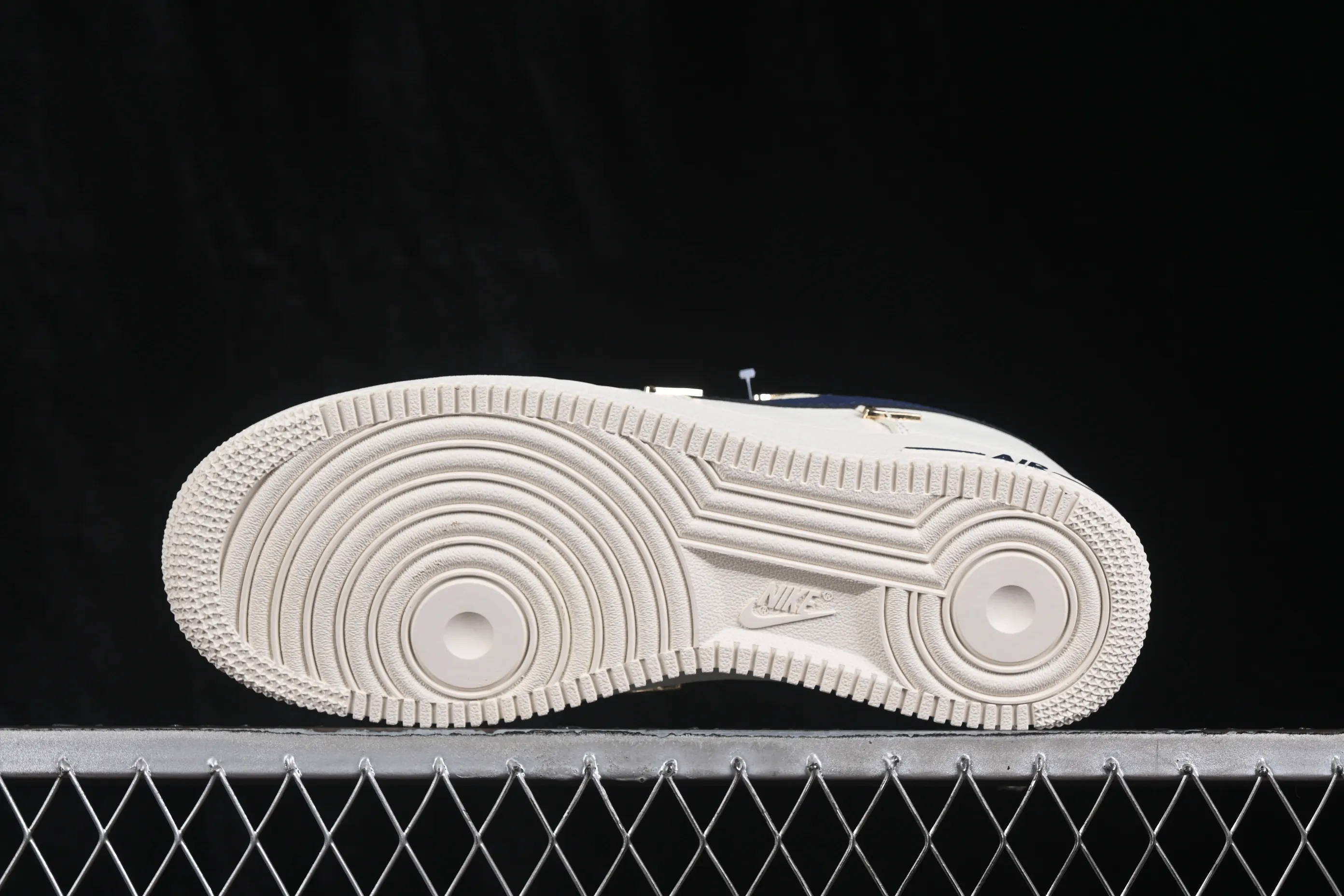All categories Nk Air Force 1 Air Force series Nk Air Force 1 Low Air Force low-top Nike Air Force 1'07 Low joint model Air Force 1 low-top casual sneakers DN9688-127